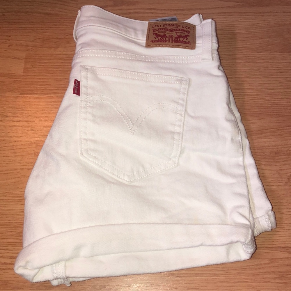 Levi’s shorts